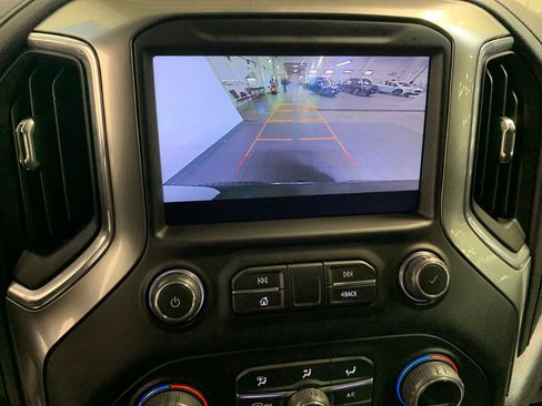 Used 2020 Chevrolet Silverado 1500 LT w/ All-Star Edition image 5