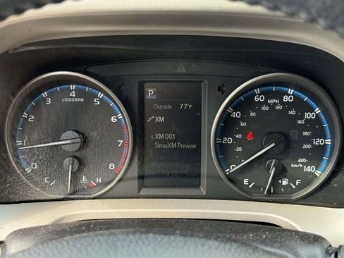 Used 2018 Toyota RAV4 XLE w/ Plus Extra Value Package image 29