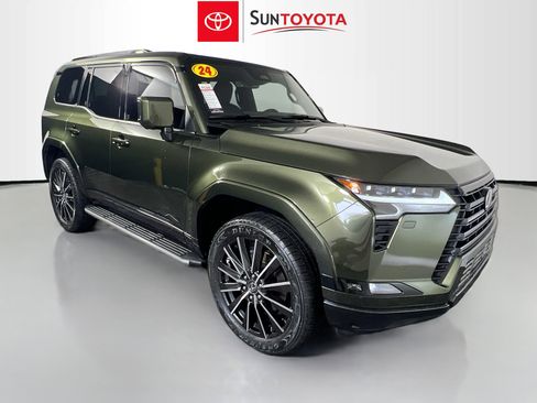 Used 2024 Lexus GX 550 w/ Accessory Package (2T) AWD/4WD image 1