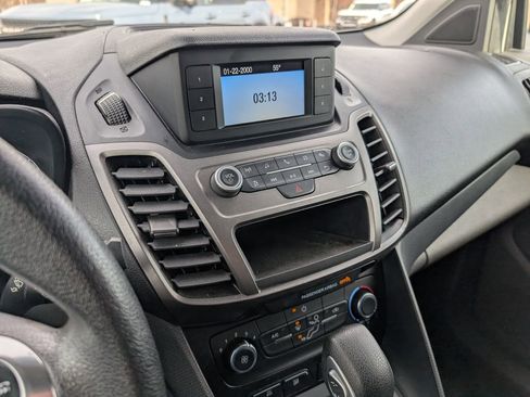 Used 2022 Ford Transit Connect XL image 19