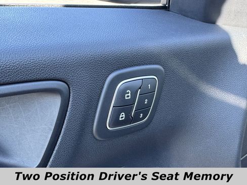 Used 2020 Ford Escape SEL image 5