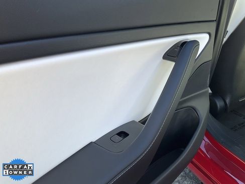 Used 2018 Tesla Model 3 Long Range image 48