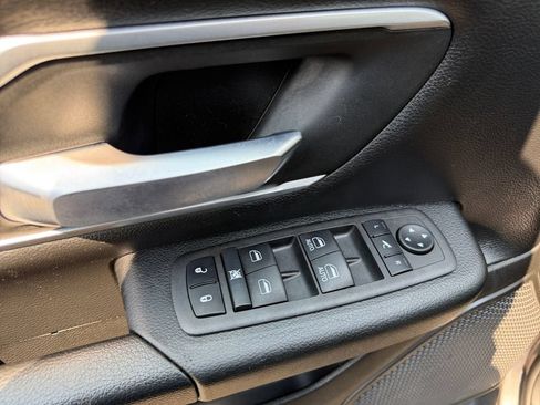 Used 2022 RAM 1500 Big Horn AWD/4WD image 21
