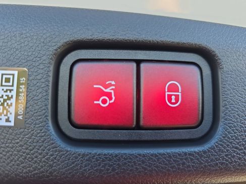 New 2026 Mercedes-Benz E 350 Sedan image 14