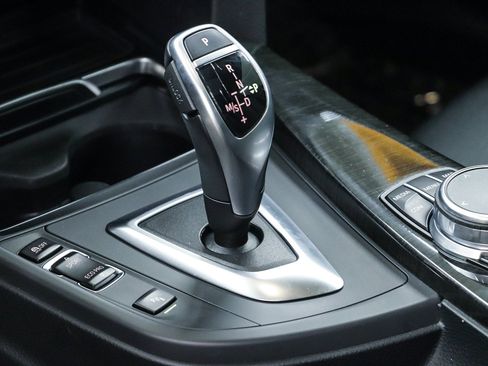 Used 2019 BMW 440i Coupe w/ Convenience Package RWD image 19