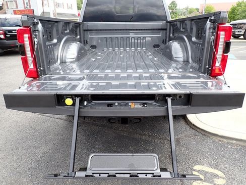 New 2025 Ford F350 Lariat w/ Lariat Ultimate Package image 5