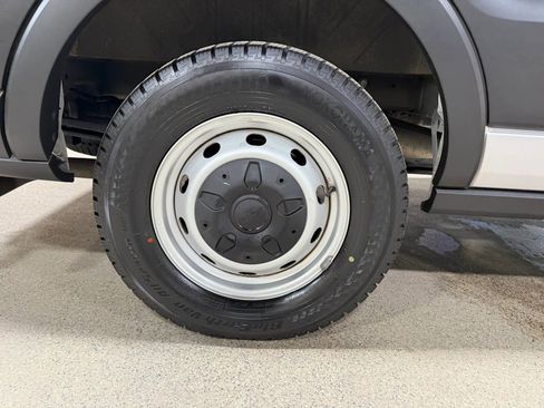 Used 2020 Ford Transit 250 Medium Roof image 62