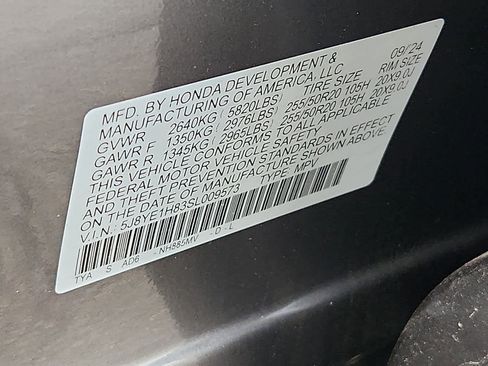 Certified 2025 Acura MDX SH-AWD w/ Advance Package image 28