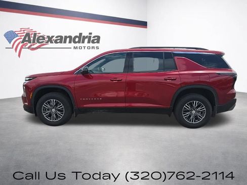 Used 2025 Chevrolet Traverse LT w/ Driver Confidence Package AWD/4WD image 10