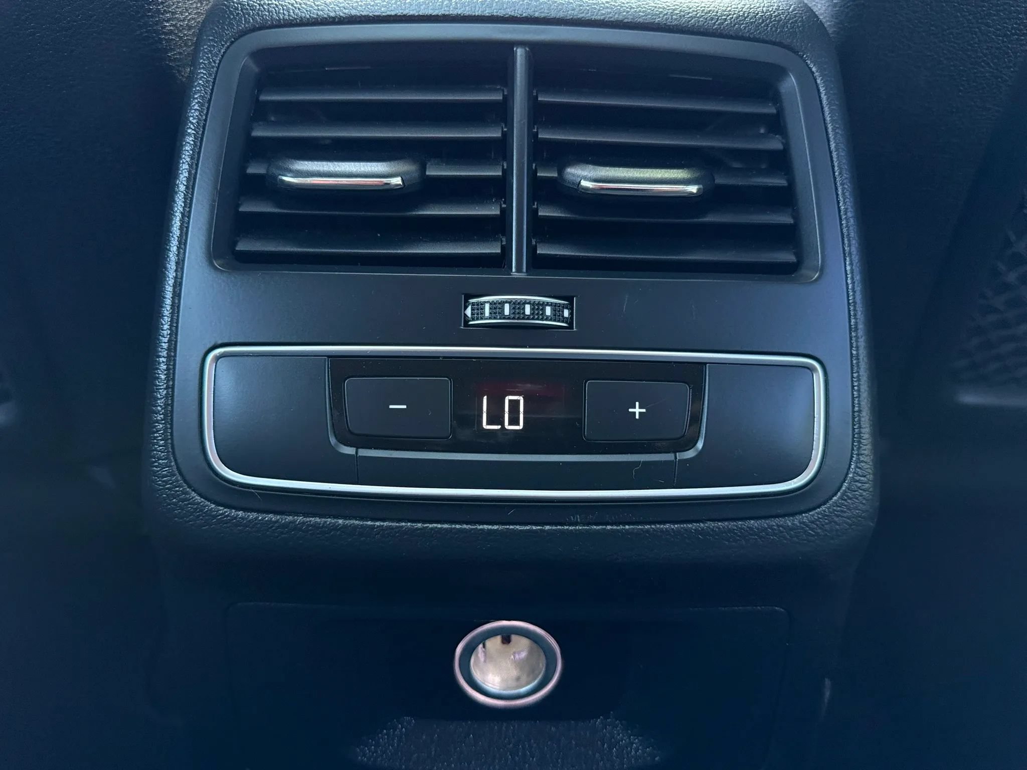 Used 2017 Audi A4 2.0T Ultra Premium FWD image 37