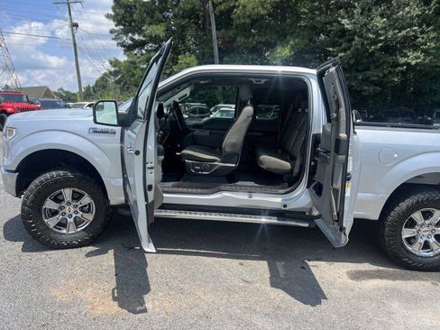 Used 2017 Ford F150 XLT w/ Equipment Group 302A Luxury AWD/4WD image 2