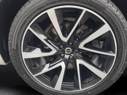 Used 2020 Volvo XC90 T6 Momentum w/ Protection Package AWD/4WD image 46