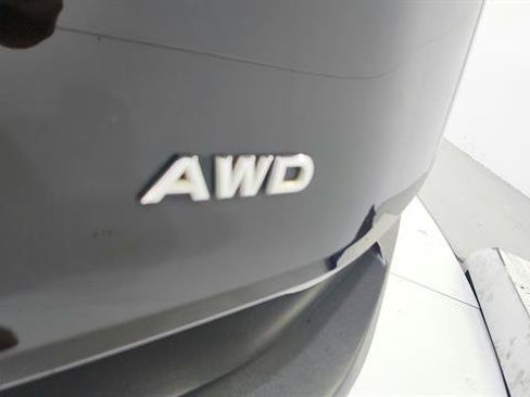 Used 2023 Nissan Rogue S AWD/4WD image 28