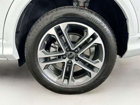Used 2025 Audi Q5 Premium Plus w/ Premium Plus image 31