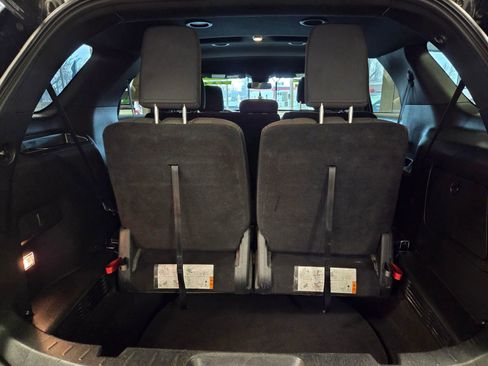 Used 2018 Ford Explorer XLT w/ Equipment Group 201A image 50