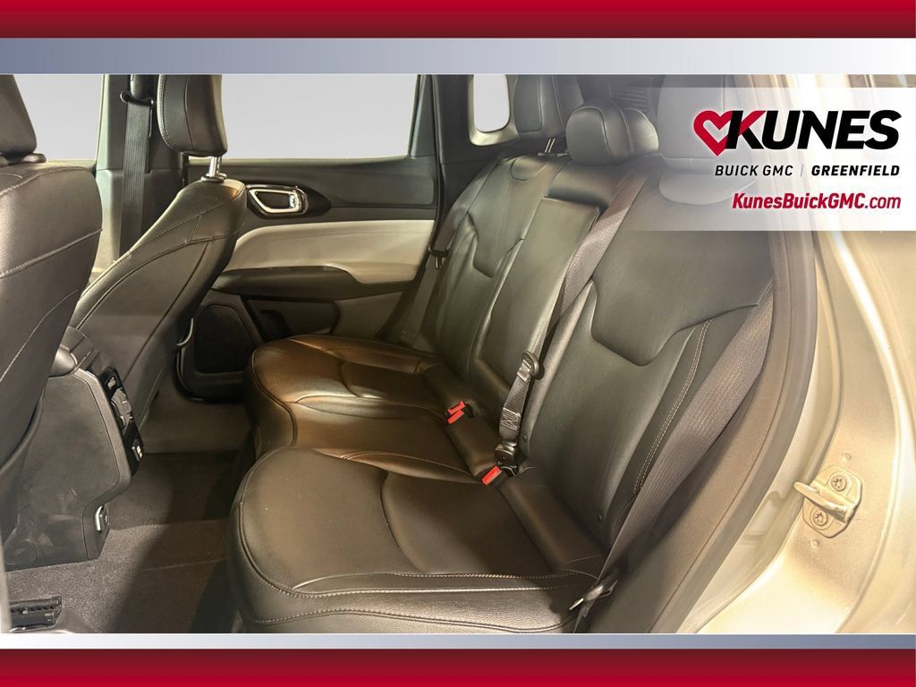 Used 2024 Jeep Compass Limited AWD/4WD image 33