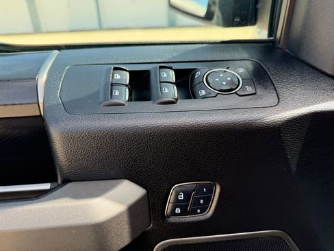 Used 2018 Ford F150 Raptor w/ Equipment Group 802A Luxury AWD/4WD image 17