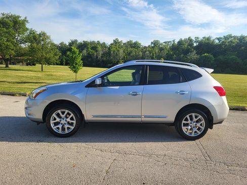 Used 2013 Nissan Rogue SL AWD/4WD image 3
