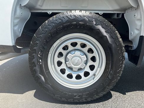 Used 2025 Chevrolet Silverado 1500 W/T w/ WT Value Package AWD/4WD image 64