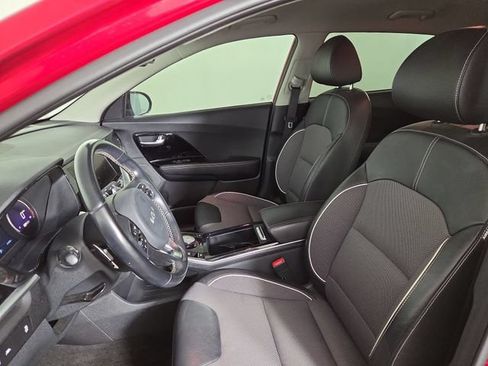 Certified 2022 Kia Niro EX FWD image 12