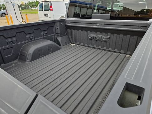 Used 2026 GMC Sierra 1500 Denali w/ Denali Reserve Package AWD/4WD image 13