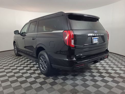 Used 2025 Ford Expedition Max Active image 5