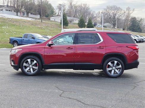 Used 2018 Chevrolet Traverse LT image 6