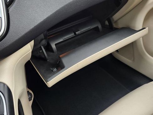 Used 2015 Chrysler 200 C w/ Navigation & Sound Group I image 20