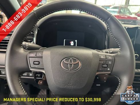 Used 2025 Toyota Camry SE AWD/4WD image 20