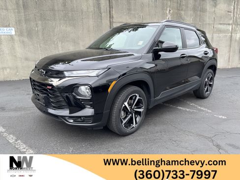 Used 2023 Chevrolet TrailBlazer RS w/ Sun and Liftgate Package AWD/4WD image 1