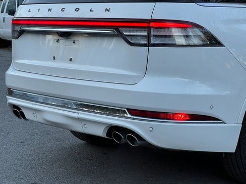 Used 2021 Lincoln Aviator Black Label w/ Dynamic Handling Package image 6