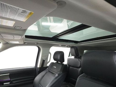 Certified 2025 Ford Expedition Platinum AWD/4WD image 34