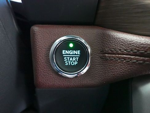 Certified 2024 Ford Expedition Limited image 18