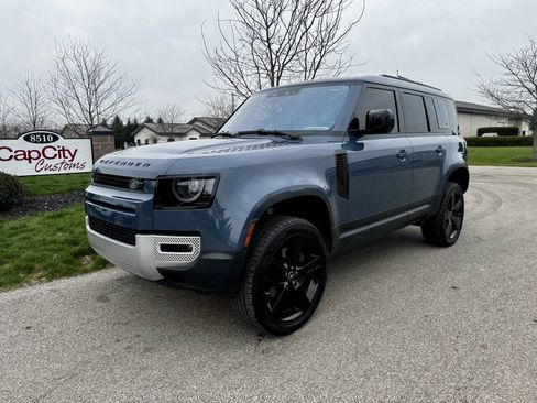 Used 2020 Land Rover Defender 110 SE image 10