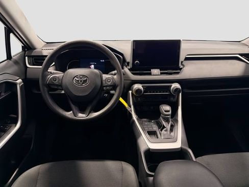 Used 2025 Toyota RAV4 LE AWD/4WD image 19