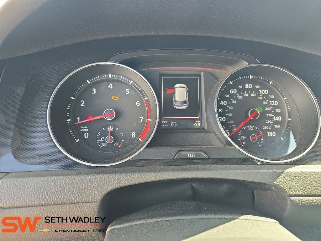 Used 2017 Volkswagen GTI S FWD image 18
