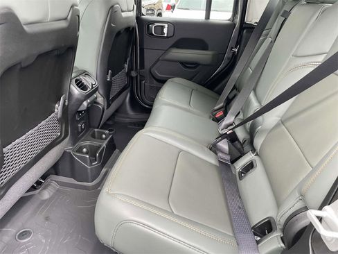 New 2025 Jeep Gladiator Mojave w/ Safety Group image 30