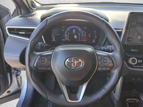 Certified 2025 Toyota Corolla Cross AWD Hybrid w/ Convenience Package image 15