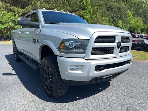 Used 2017 RAM 2500 Laramie w/ Sport Appearance Group AWD/4WD image 3