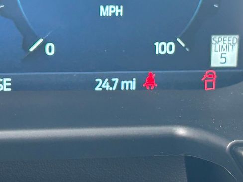 New 2026 Ford F250 Lariat w/ Black Appearance Package image 44