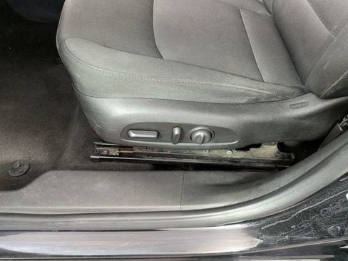Used 2018 Chevrolet Malibu LT FWD image 13