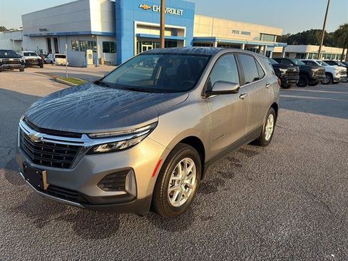 Certified 2023 Chevrolet Equinox LT w/ LPO, Floor Liner Package image 3