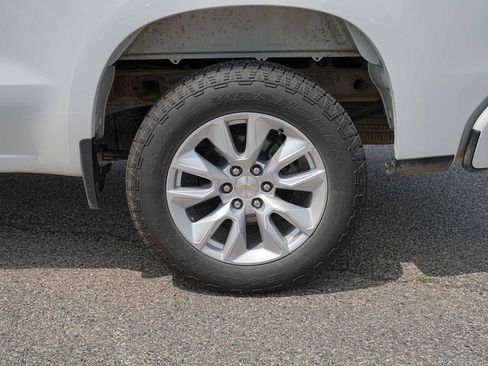 Used 2020 Chevrolet Silverado 1500 Custom w/ Trailering Package AWD/4WD image 13