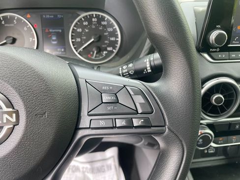 Used 2025 Nissan Sentra S FWD image 17
