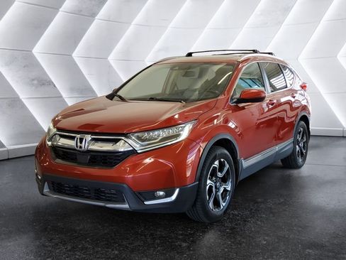 Used 2019 Honda CR-V Touring image 3