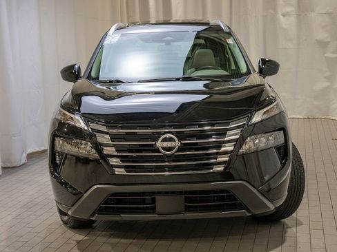 Certified 2024 Nissan Rogue SV w/ SV Premium Package image 2