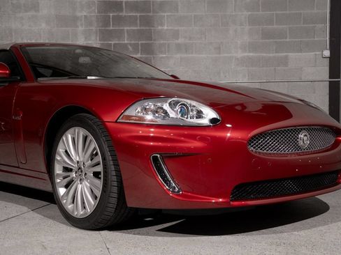 Used 2010 Jaguar XK Convertible RWD image 35