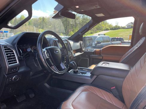 Used 2016 Ford F150 Limited w/ Trailer Tow Package image 22