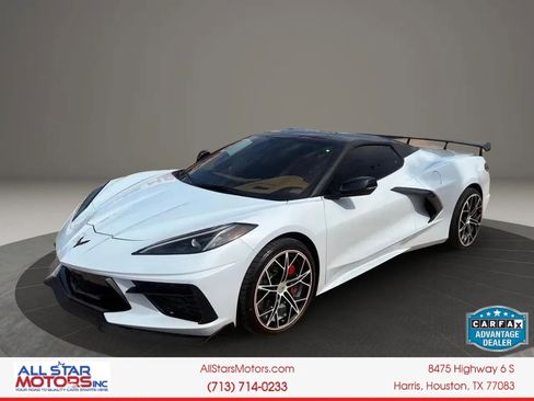 Used 2021 Chevrolet Corvette Stingray Premium Conv w/ Z51 Performance Package RWD image 3
