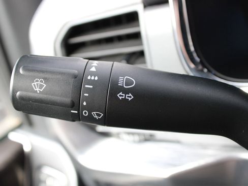 Used 2021 Ford F150 Lariat w/ FX4 Off-Road Package image 28